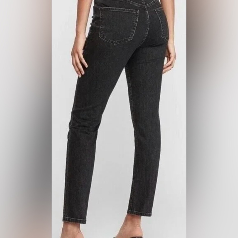 Express Slim Ankle Super High Rise Jeans Size 8R
Original Black Wash - Picture 3 of 10